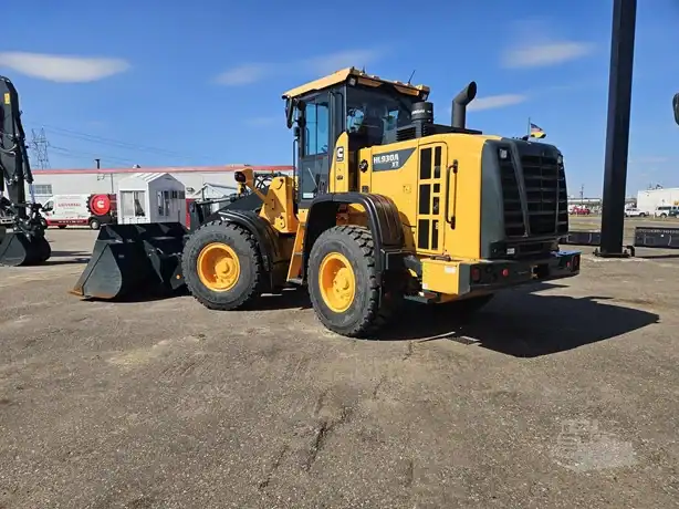 HL930AXT alternate view